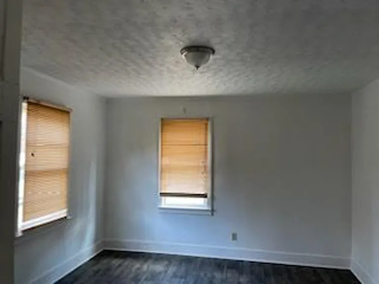 2331 Highway 48 N — Photo 7