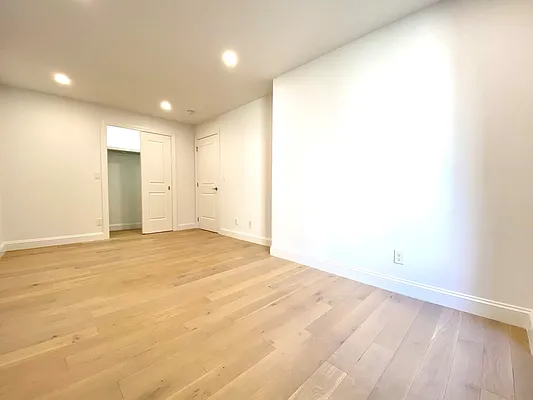 Rented by The Dermot Realty Management Company | media 41