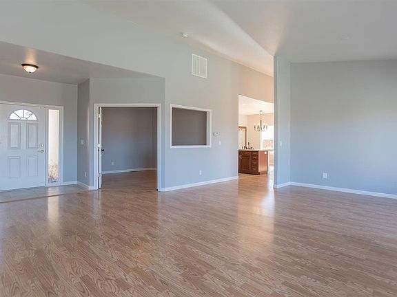 2nd image of 1040 Pepper Ln