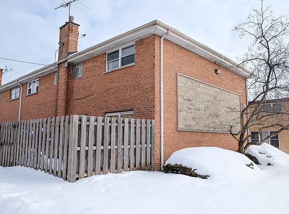3rd image of 217 Linn Ct APT A