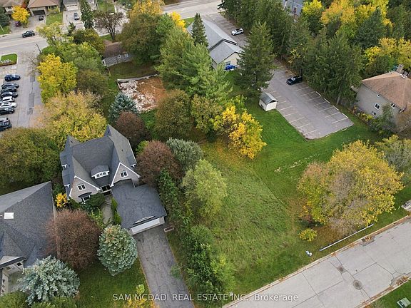 4th image of 39 Cooperage Cres