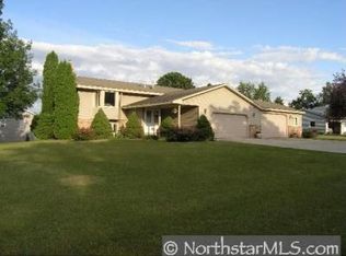 4100 Elmwood Cir, Saint Bonifacius, MN 55375
