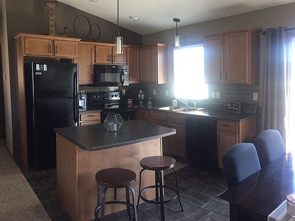 Kitchen- Appliances Included