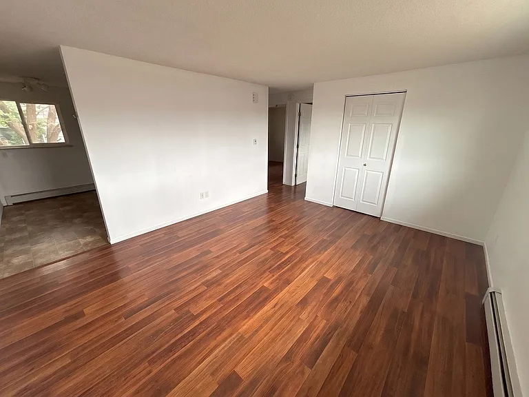 4319 Lashelle Ave — Photo 6