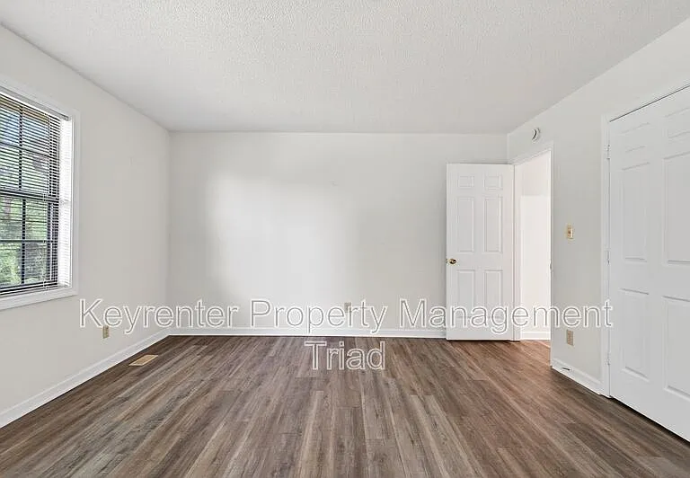 1223 Watermark Ct — Photo 21