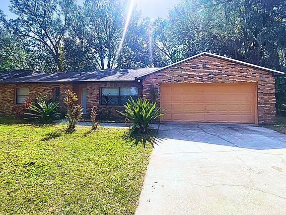 2nd image of 4485 White Oak Cir