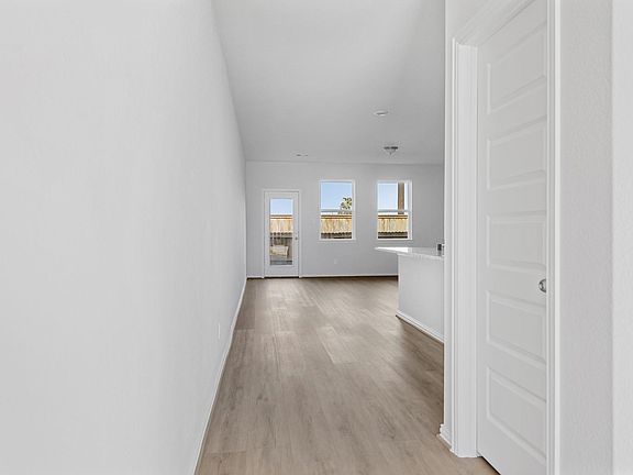 3rd image of 27806 Western Creek Ct