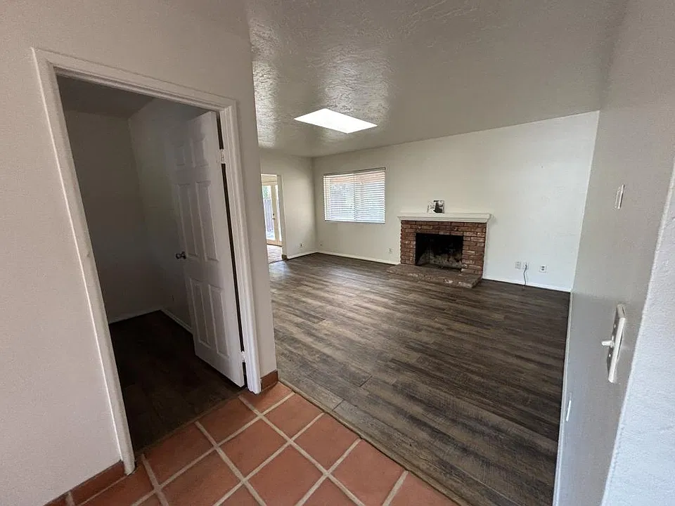 5613 Campanile Way