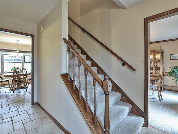 5th image of 3102 Woodside Dr