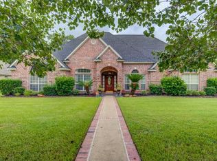 102 Mission Hills Dr, Lufkin, TX 75901
