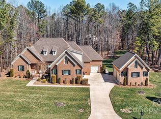 106 Wolf Hill Dr, Mooresville, NC 28117