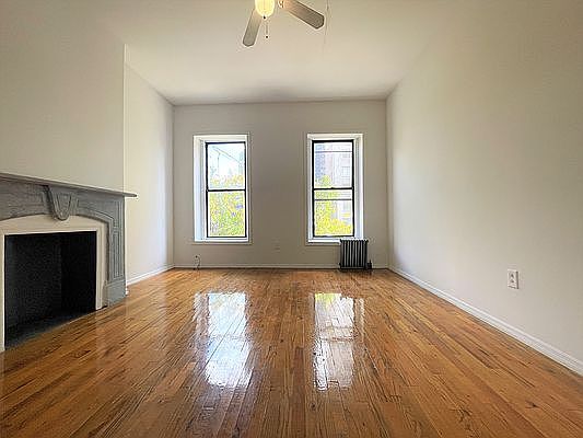 1st image of 1661 1st Ave APT 4N