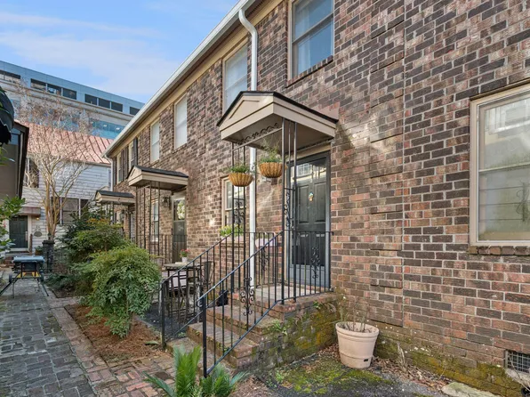 24 Bee St APT K, Charleston, SC 29403