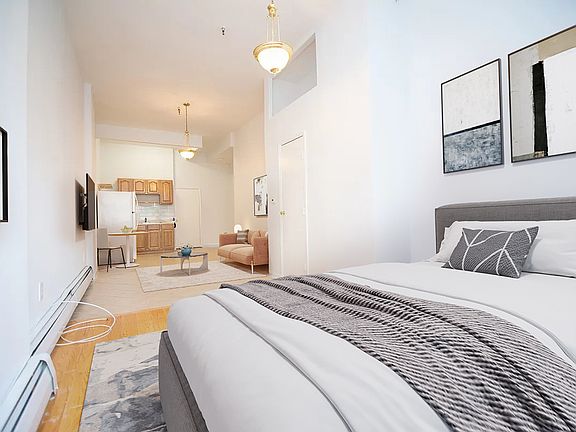 2nd image of 10 Claver Pl APT 1B