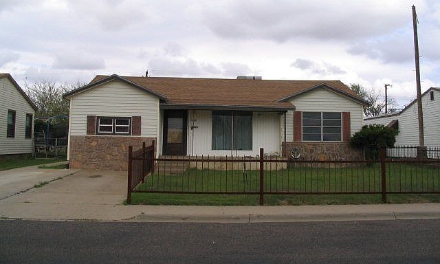 1st image of 2723 N Colonial Dr