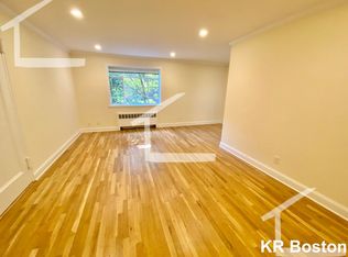 75 Saint Paul St #1, Brookline, MA 02446
