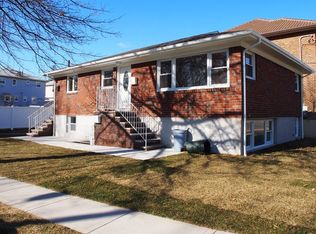81 Husson St, Staten Island, NY 10305