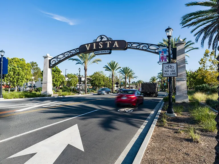 Vista Paseo Santa Fe offers nearby shopping, dining, and everyday conveniences.
