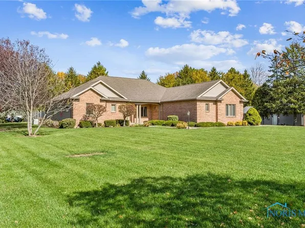 322 E Lima Ave, Ada, OH 45810