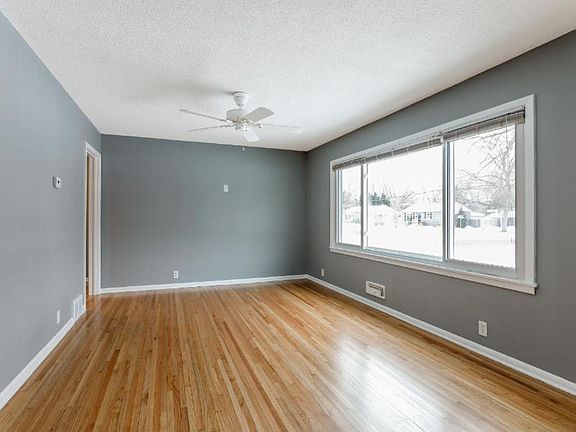 5th image of 6321 Corvallis Ave N