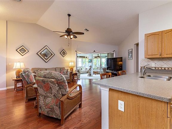 5th image of 29348 Caddyshack Ln