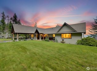 3135 Oak Bay Rd, Port Hadlock, WA 98339