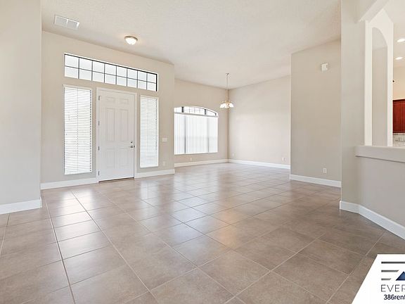 4th image of 19 Freeman Ln