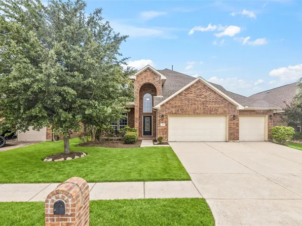 219 Myrtle Dr, Baytown, TX 77520