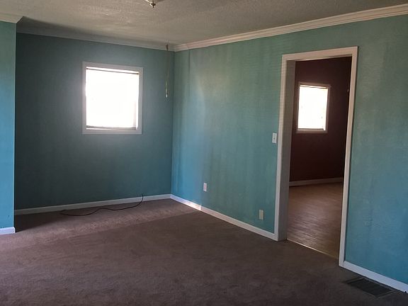 4th image of 721 E 23rd St