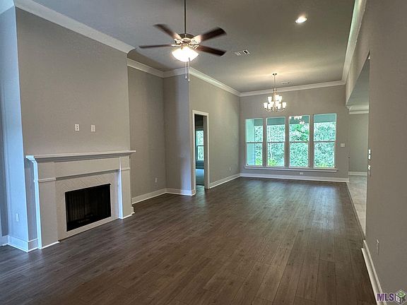 4th image of 25267 Burlington Dr