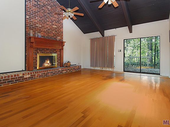 5th image of 3042 Louisiana Ln
