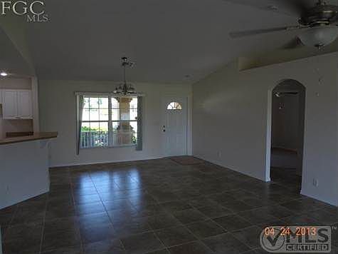 4th image of 3607 NE 19th Pl