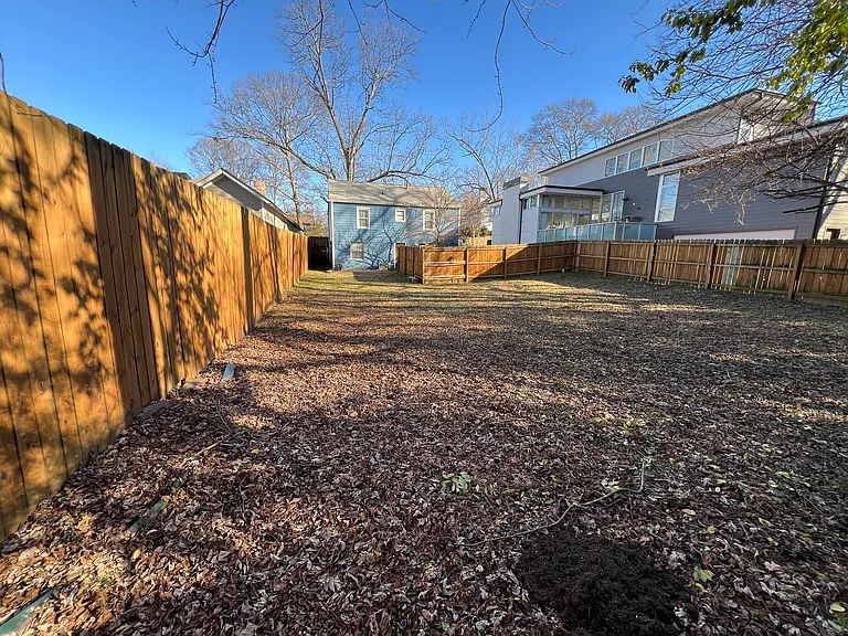 149 Walthall St SE — Photo 17