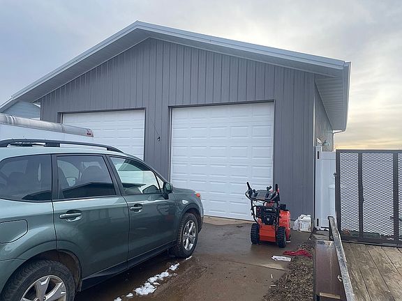 2nd image of 1659 4th Ave E