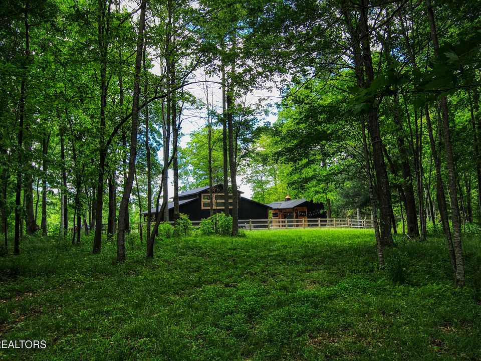 34th image of 279 Crouch Branch Ln