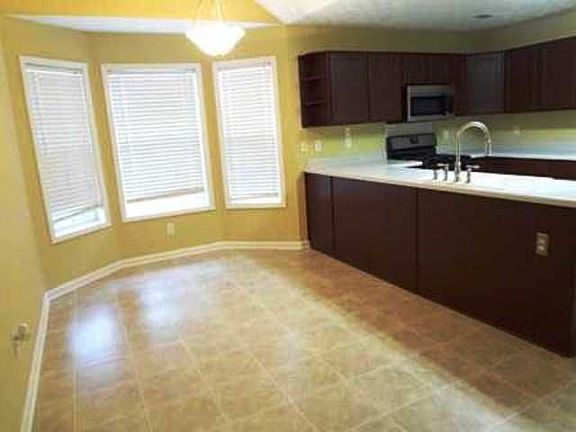 3rd image of 2518 Kiner Ct