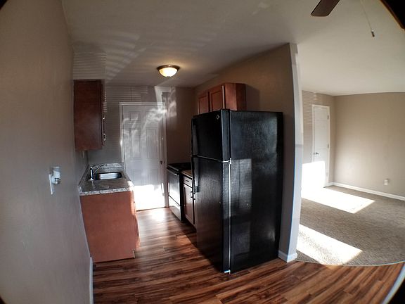 4th image of 8 Gerlaugh Ave