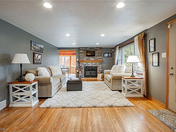 2nd image of 161 Parkview Ave