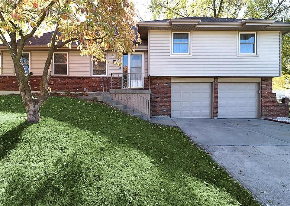 1st image of 1005 NE 73rd Pl