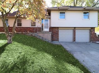 1005 NE 73rd Pl, Gladstone, MO 64118