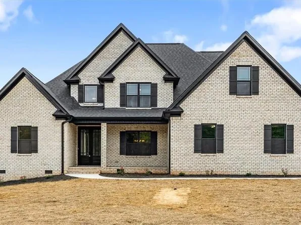 5084 Southern Pines Dr, Kernersville, NC 27284