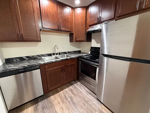 902 W Badger Rd #8 Photo 1