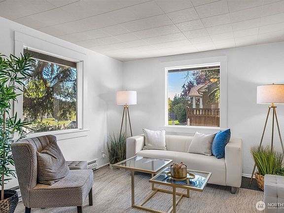 4th image of 8427 30th Avenue SW