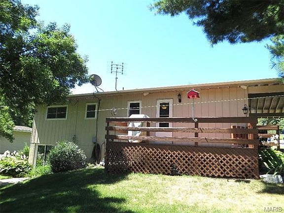 5th image of 98 Beachcomber Dr