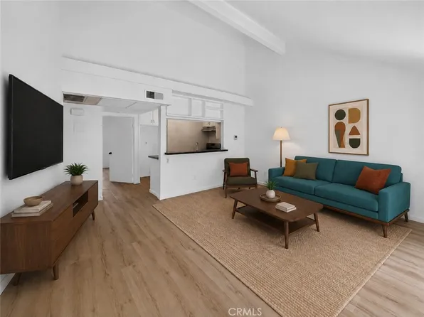 7131 Farralone Ave Unit 46, Canoga Park, CA 91303