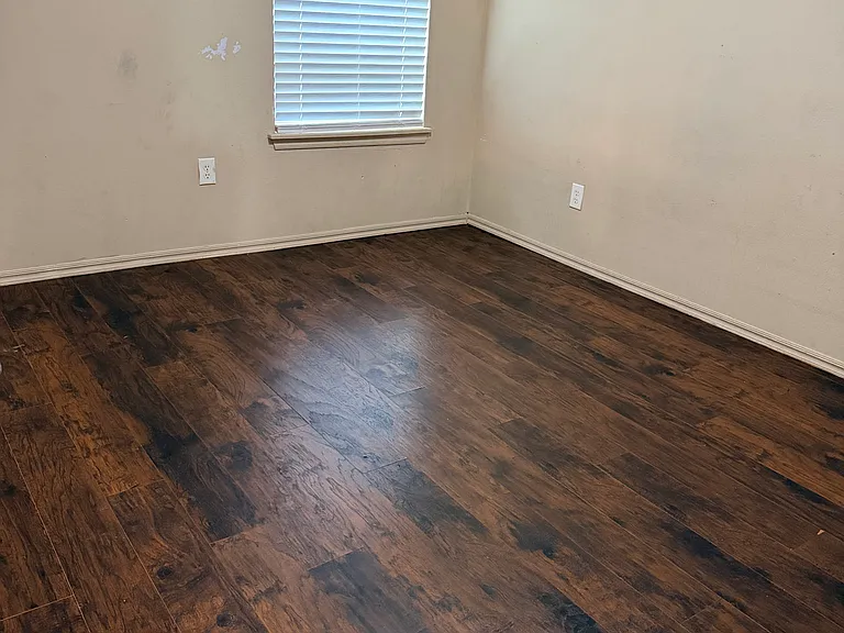 11224 Queen Anne Ave — Photo 15