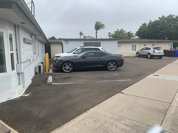 4th image of 5254 Monroe Ave