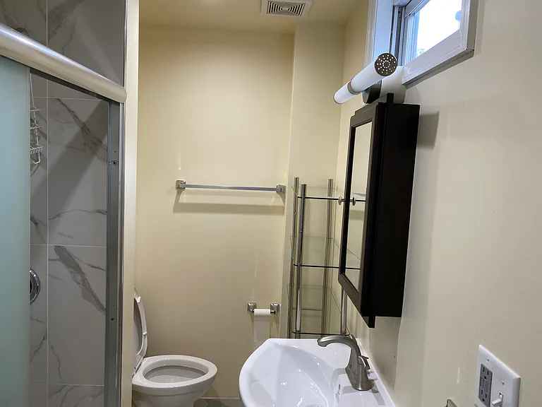 307 Grove St #1 — Photo 18