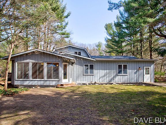 4th image of 3325 Elderwood Ave