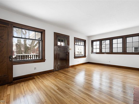 4th image of 11020 Wadsworth Ave